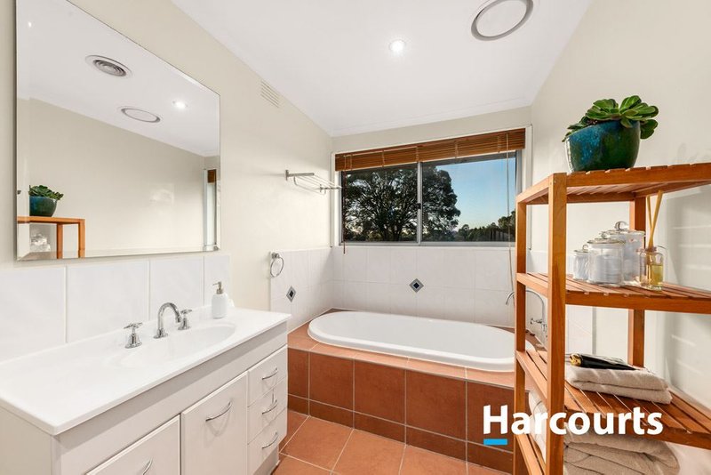 Photo - 59 Rachelle Drive, Wantirna VIC 3152 - Image 8