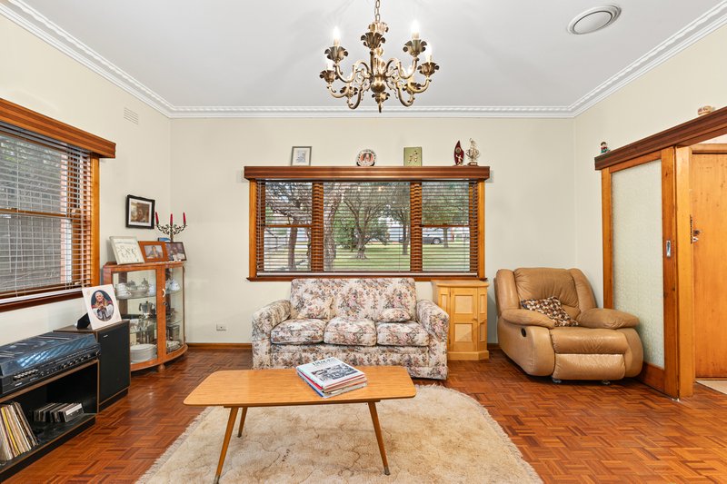 Photo - 59 Reid Street, South Morang VIC 3752 - Image 7