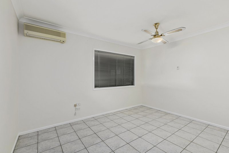 Photo - 59 Riesling Street, Thornlands QLD 4164 - Image 11