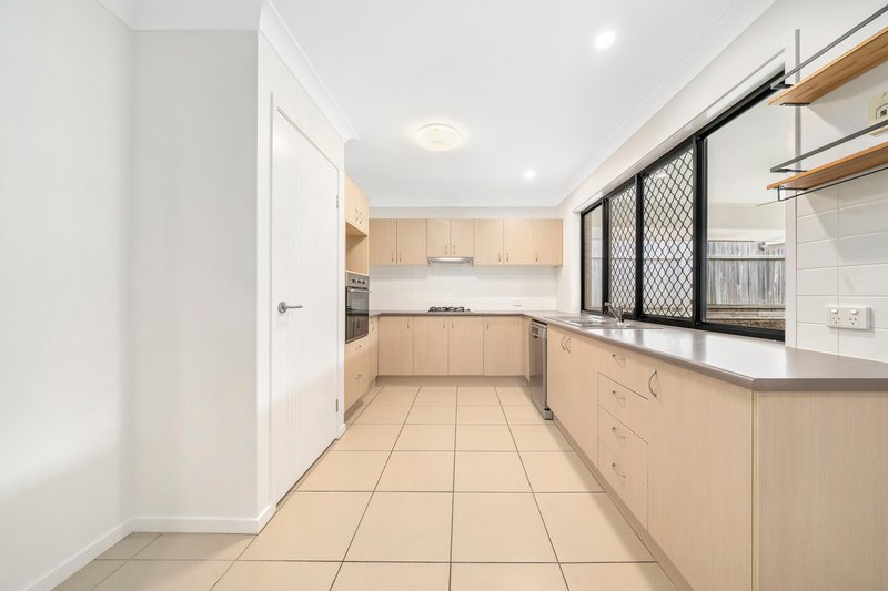 Photo - 59 Rolland Parade, Warner QLD 4500 - Image 4