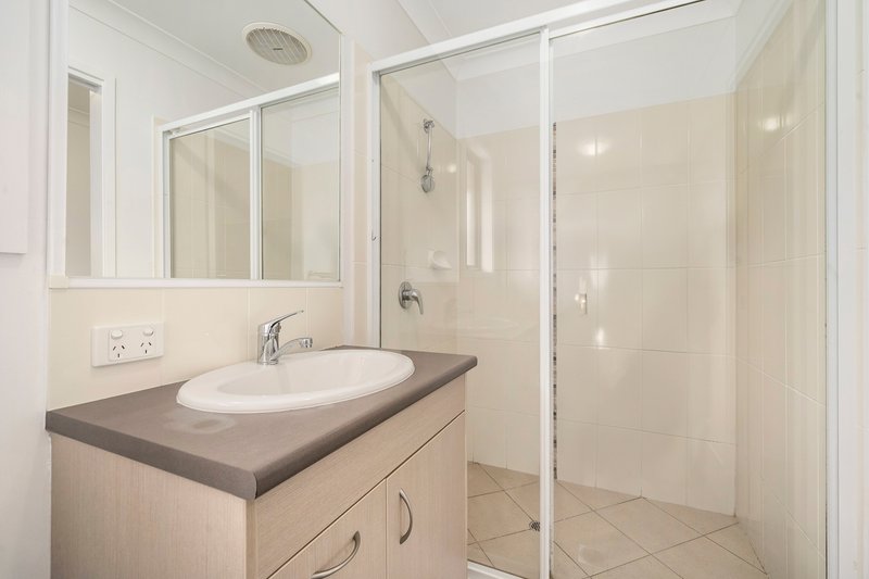 Photo - 59 Rolland Parade, Warner QLD 4500 - Image 8