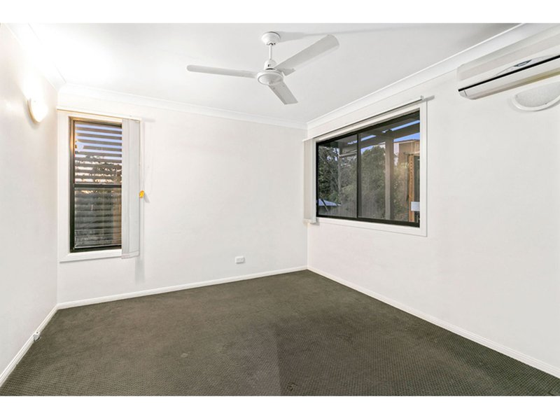 Photo - 59 Roseglen St , Greenslopes QLD 4120 - Image 6