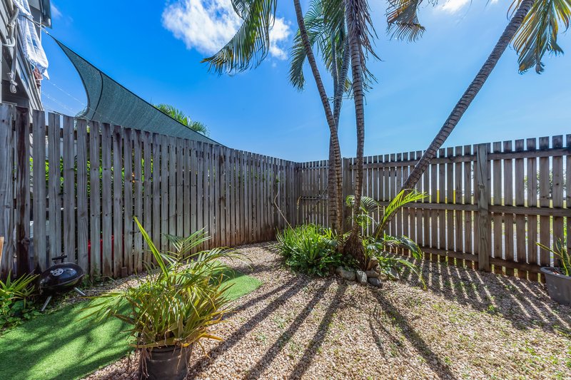 Photo - 5/9 Salmon Street, Cannonvale QLD 4802 - Image 11