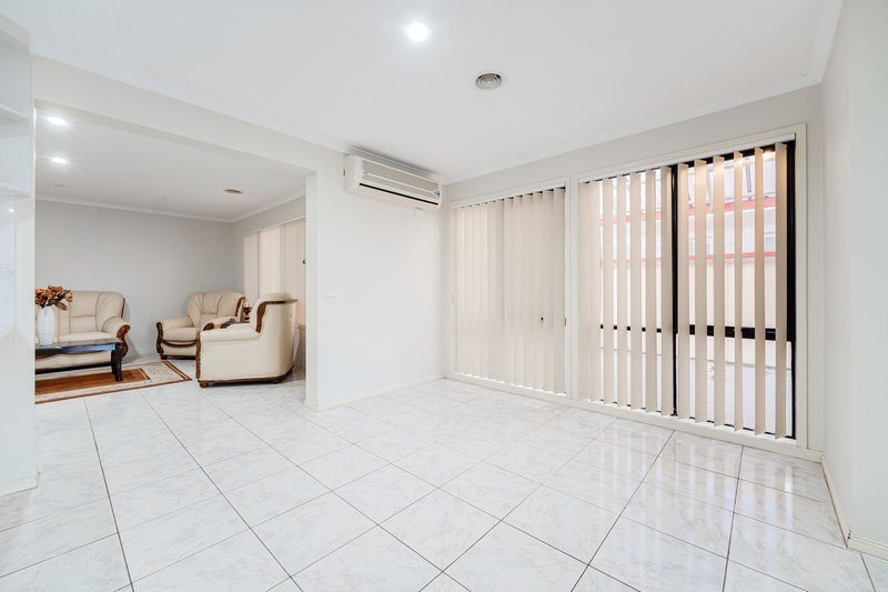 Photo - 59 Sandover Drive, Roxburgh Park VIC 3064 - Image 8