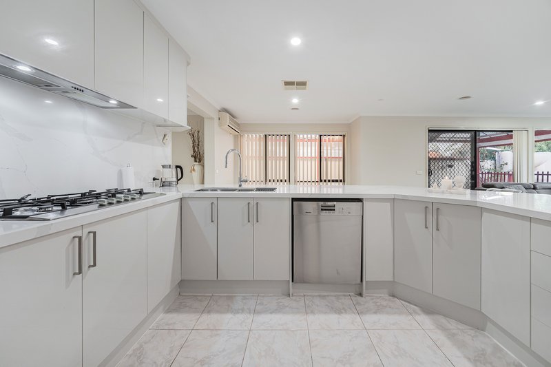 Photo - 59 Sandover Drive, Roxburgh Park VIC 3064 - Image 13