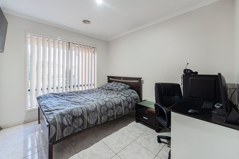Photo - 59 Sandover Drive, Roxburgh Park VIC 3064 - Image 16