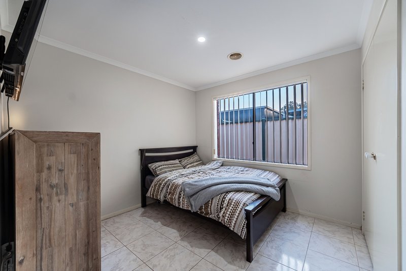Photo - 59 Sandover Drive, Roxburgh Park VIC 3064 - Image 17