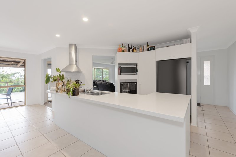 Photo - 59 Saunders Drive, Bonogin QLD 4213 - Image 4