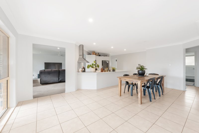 Photo - 59 Saunders Drive, Bonogin QLD 4213 - Image 5