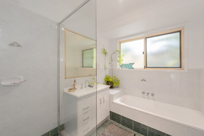 Photo - 59 Saunders Drive, Bonogin QLD 4213 - Image 12