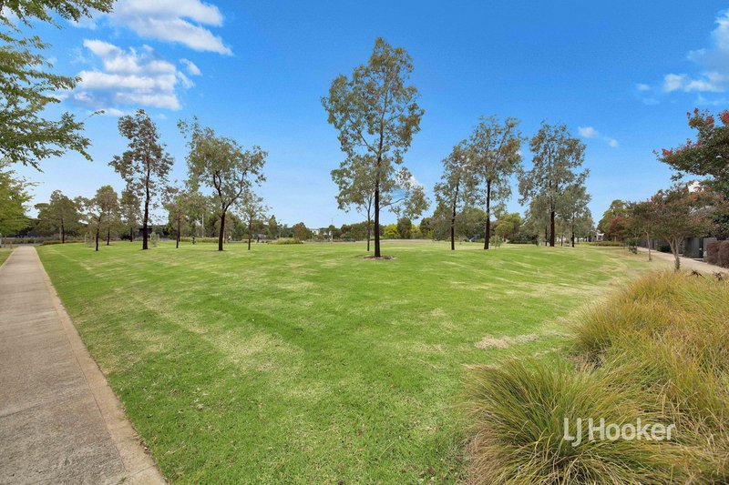 Photo - 59 Seagrass Crescent, Point Cook VIC 3030 - Image 15