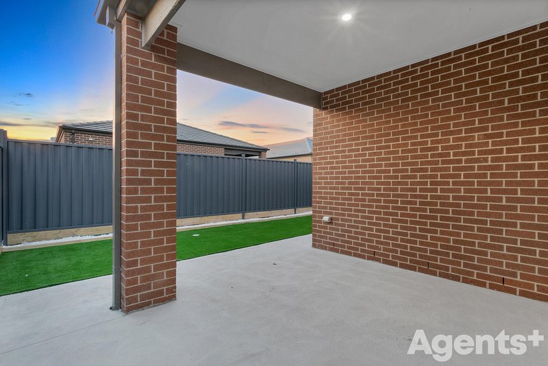 Photo - 59 Shearjoy Loop, Clyde North VIC 3978 - Image 14