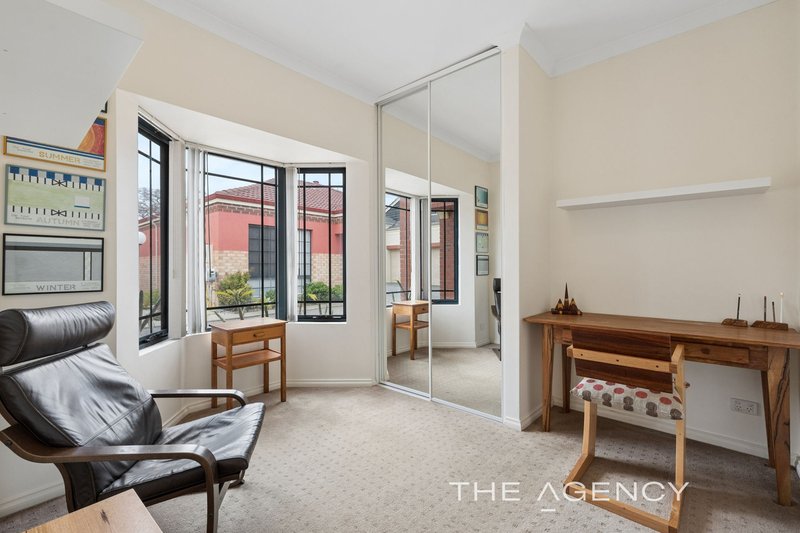 Photo - 5/9 St Marks Drive, Hillarys WA 6025 - Image 17