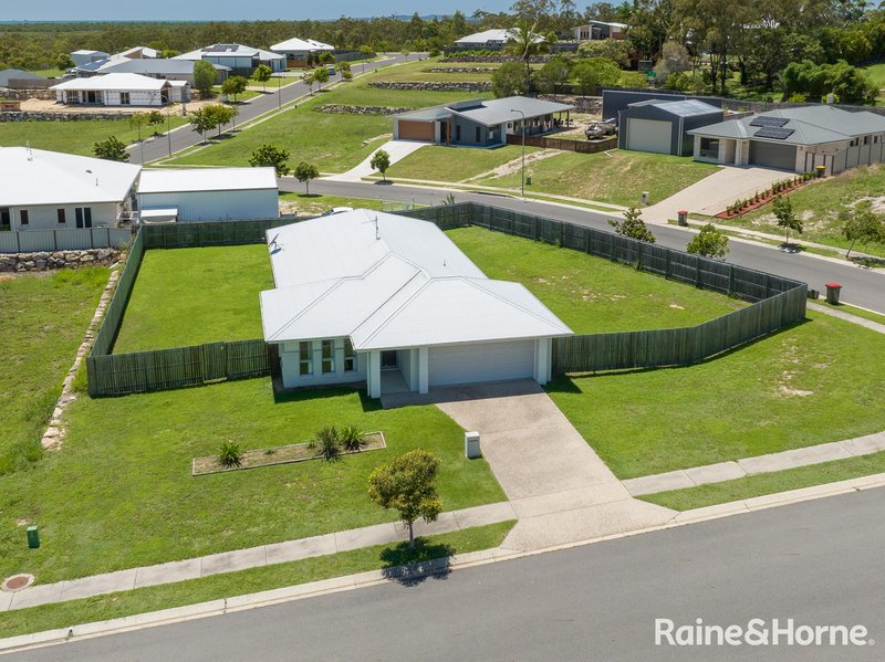 Photo - 59 Stern Road, Tannum Sands QLD 4680 - Image 2