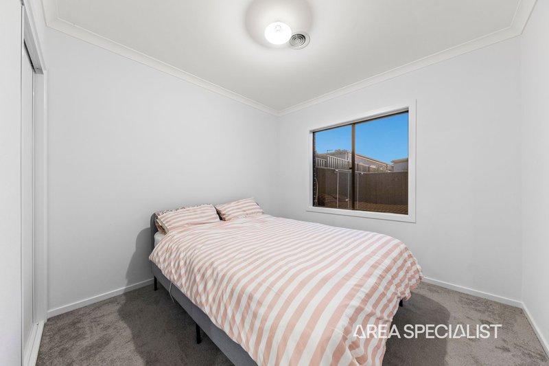 Photo - 59 Studd Road, Pakenham VIC 3810 - Image 13