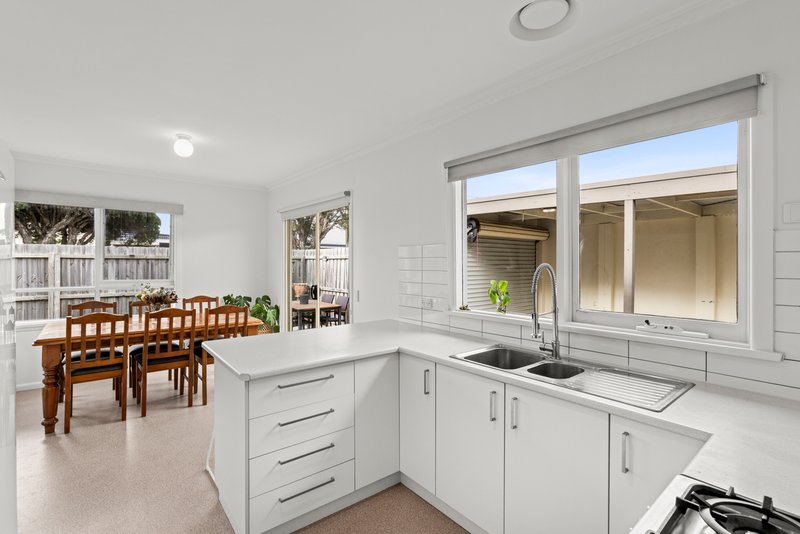 Photo - 59 Summit Avenue, Belmont VIC 3216 - Image 6