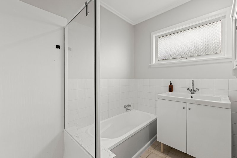 Photo - 59 Summit Avenue, Belmont VIC 3216 - Image 9