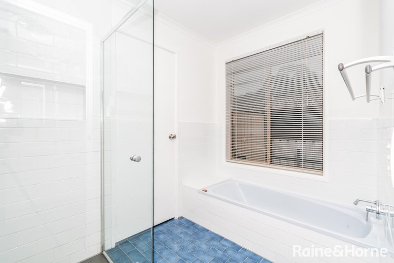 Photo - 59 Sunnymeade Drive, Aberfoyle Park SA 5159 - Image 13