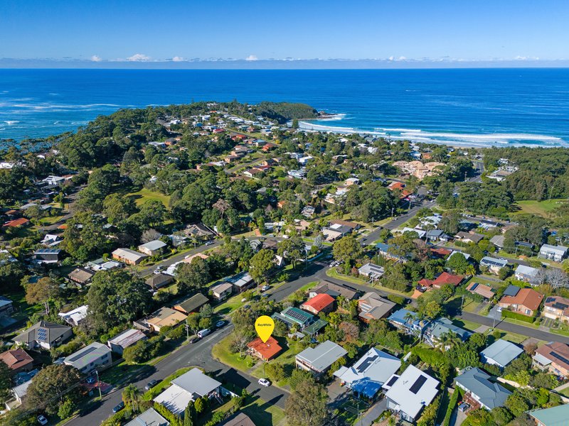 Photo - 59 Tallwood Avenue, Mollymook Beach NSW 2539 - Image 11