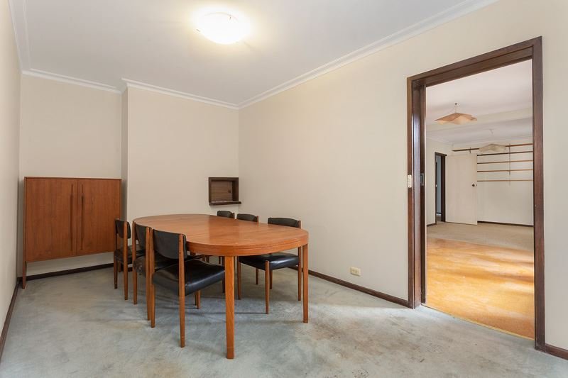 Photo - 59 Tarella Drive, Mount Waverley VIC 3149 - Image 4