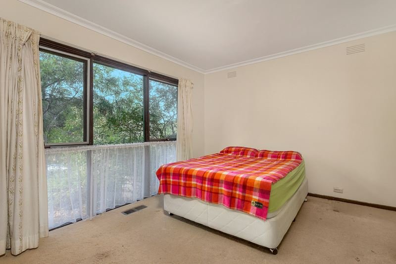 Photo - 59 Tarella Drive, Mount Waverley VIC 3149 - Image 6