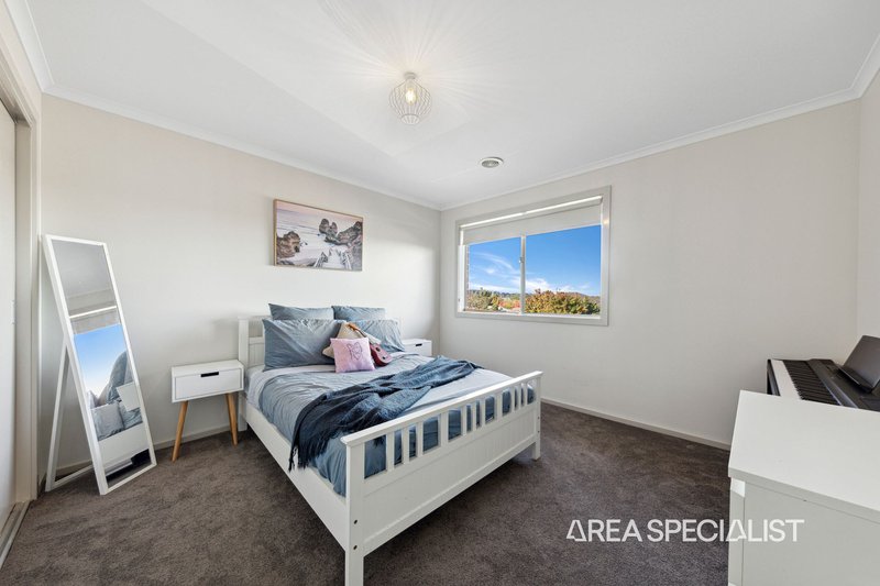 Photo - 59 The Circuit, Pakenham VIC 3810 - Image 32