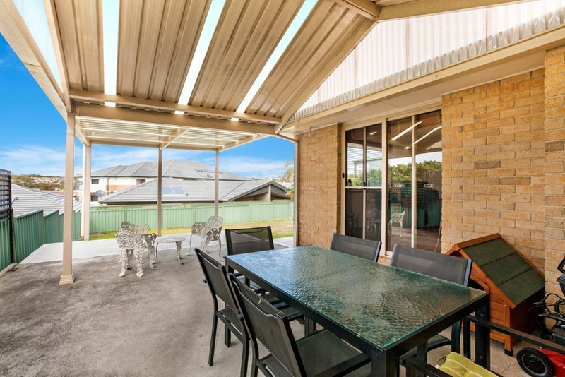 Photo - 59 The Circuit, Shellharbour NSW 2529 - Image 6