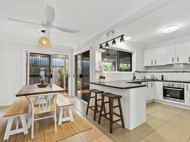 Photo - 5/9 Third Avenue, Bongaree QLD 4507 - Image 8