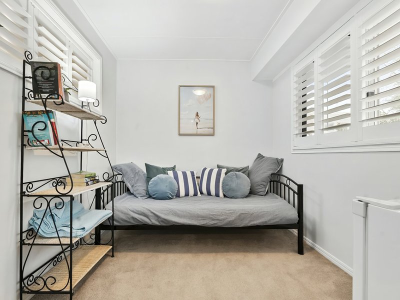 Photo - 5/9 Third Avenue, Bongaree QLD 4507 - Image 15