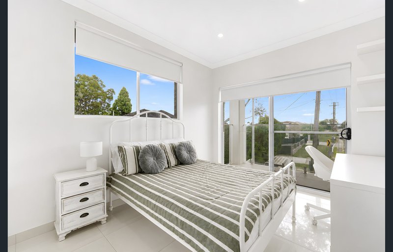 Photo - 59 Thornton Avenue, Bass Hill NSW 2197 - Image 5