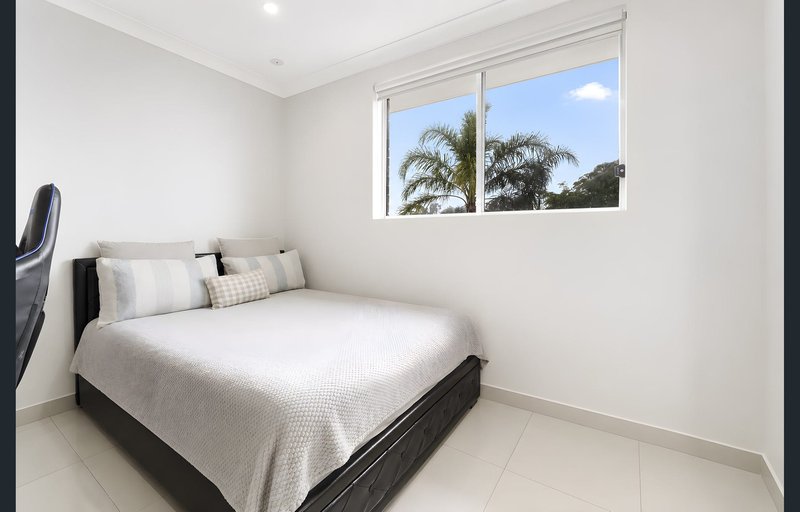 Photo - 59 Thornton Avenue, Bass Hill NSW 2197 - Image 6