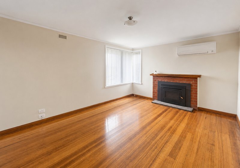 Photo - 59 Torquay Road, Devonport TAS 7310 - Image 4