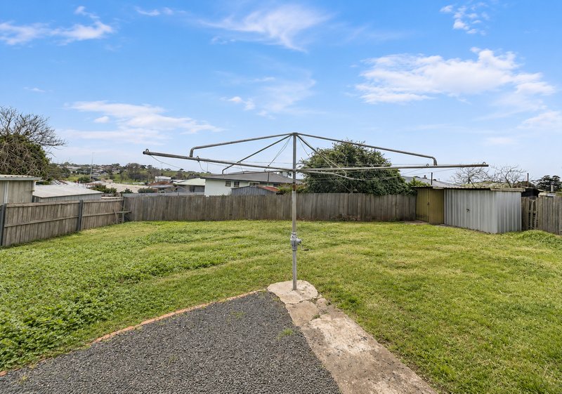 Photo - 59 Torquay Road, Devonport TAS 7310 - Image 9