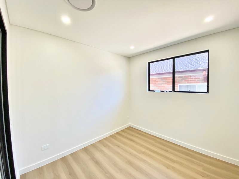 Photo - 59 Torrens Street, Canley Heights NSW 2166 - Image 8