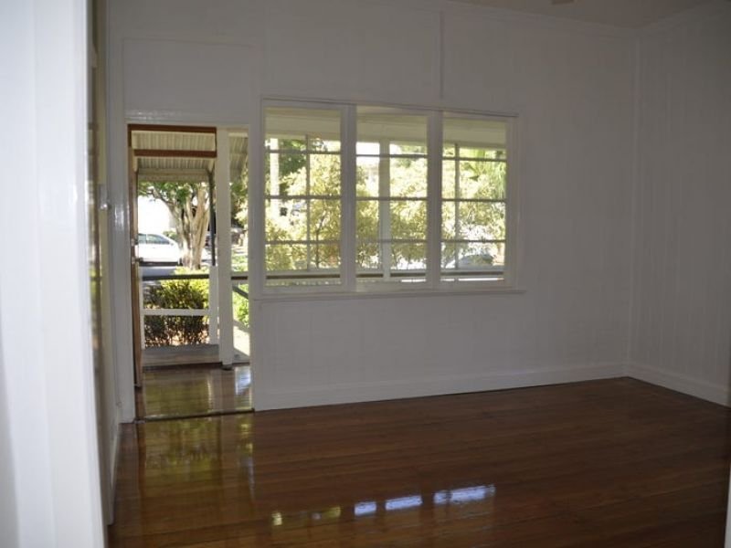 Photo - 59 Turner Avenue, Fairfield QLD 4103 - Image 3