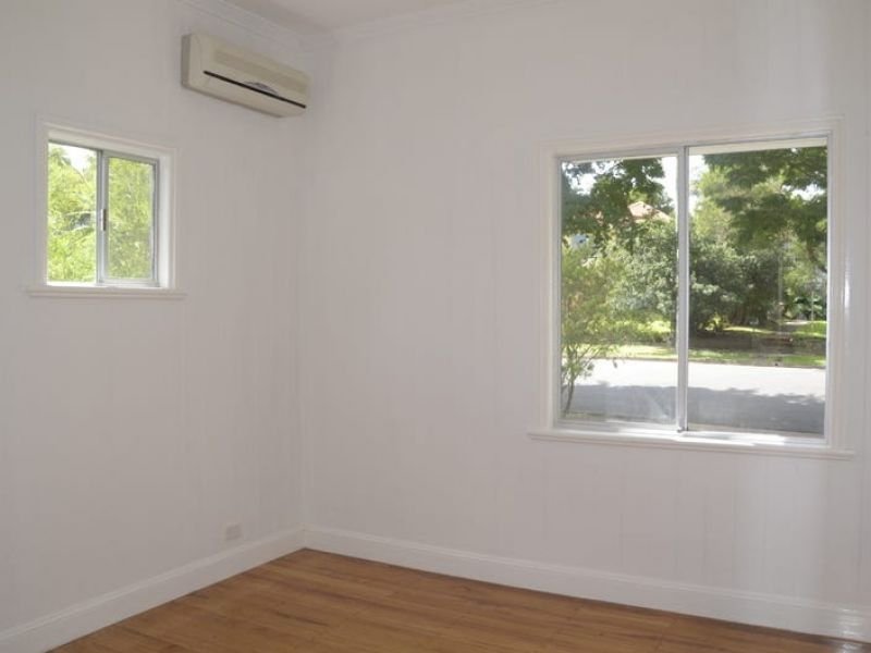 Photo - 59 Turner Avenue, Fairfield QLD 4103 - Image 6