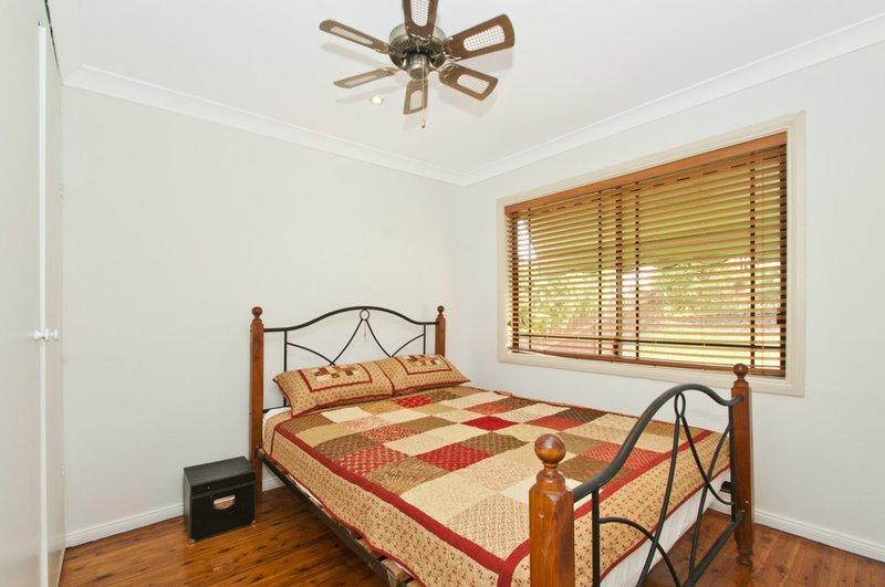 Photo - 59 Weringa Avenue, Lake Heights NSW 2502 - Image 7