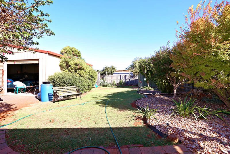 Photo - 59 Wilson Rd , Melton South VIC 3338 - Image 4