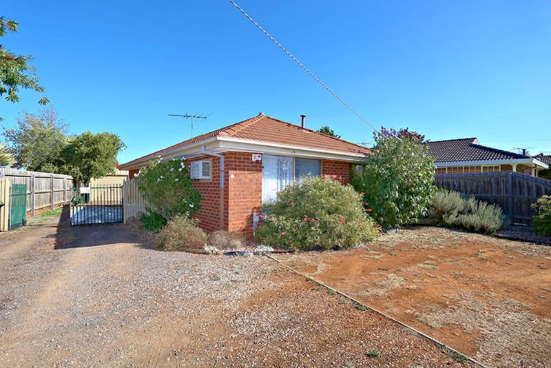 Photo - 59 Wilson Rd , Melton South VIC 3338 - Image 7