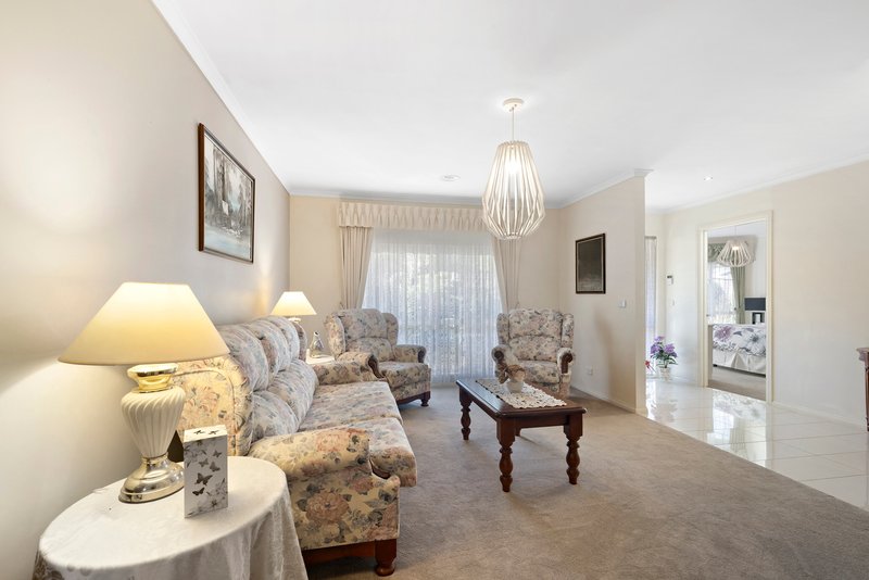 Photo - 59 Woodside Drive, Rowville VIC 3178 - Image 2