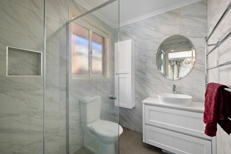 Photo - 59 Woodside Drive, Rowville VIC 3178 - Image 10
