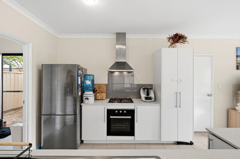 Photo - 5/90 Cohn Street, Kewdale WA 6105 - Image 7