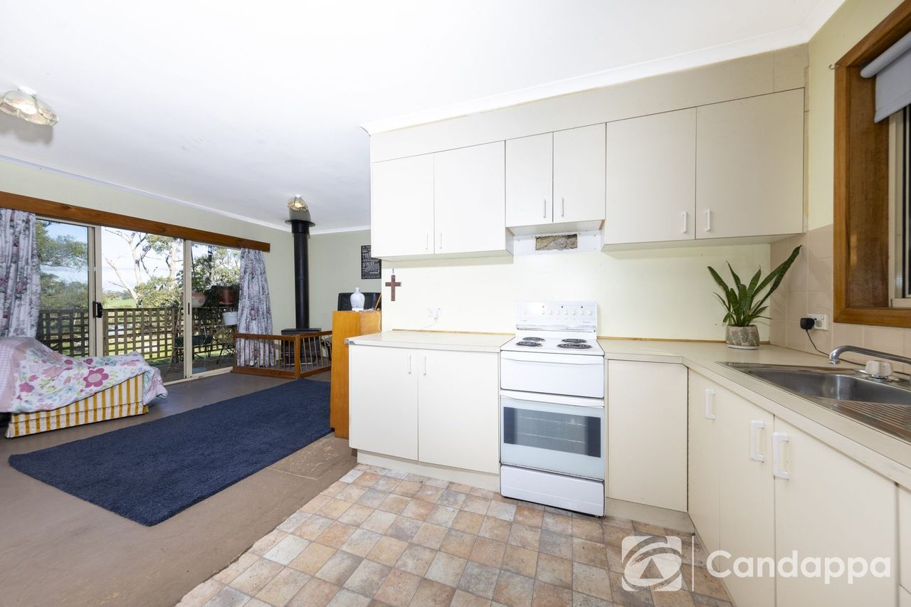 6-bedroom house at 590 Drouin-Korumburra Road, Drouin South, VIC 3818, Baw Baw, Victoria