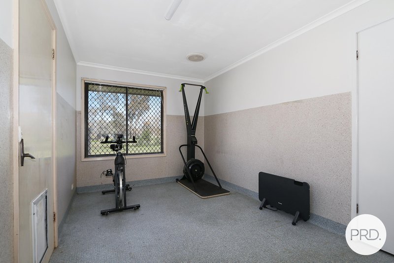 Photo - 591 Oliver Street, Lavington NSW 2641 - Image 13