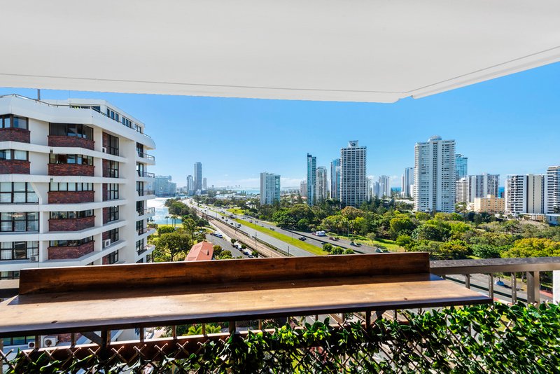 Photo - 59/18 Commodore Drive, Surfers Paradise QLD 4217 - Image 6
