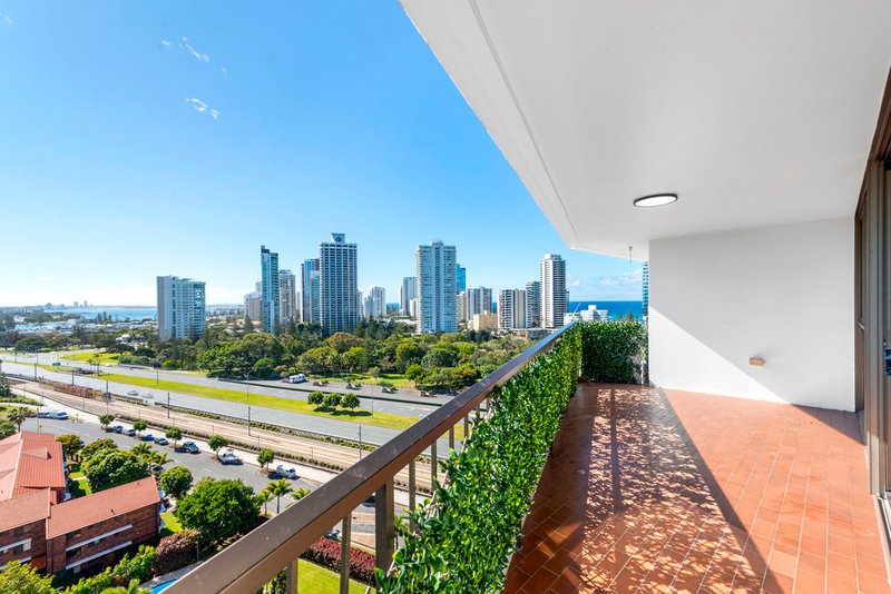 Photo - 59/18 Commodore Drive, Surfers Paradise QLD 4217 - Image 7