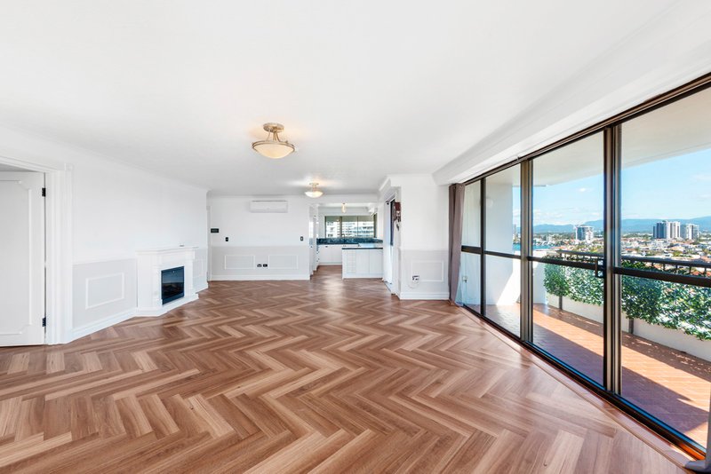 Photo - 59/18 Commodore Drive, Surfers Paradise QLD 4217 - Image 8