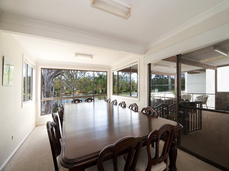 Photo - 592 Henry Lawson Drive, East Hills NSW 2213 - Image 10