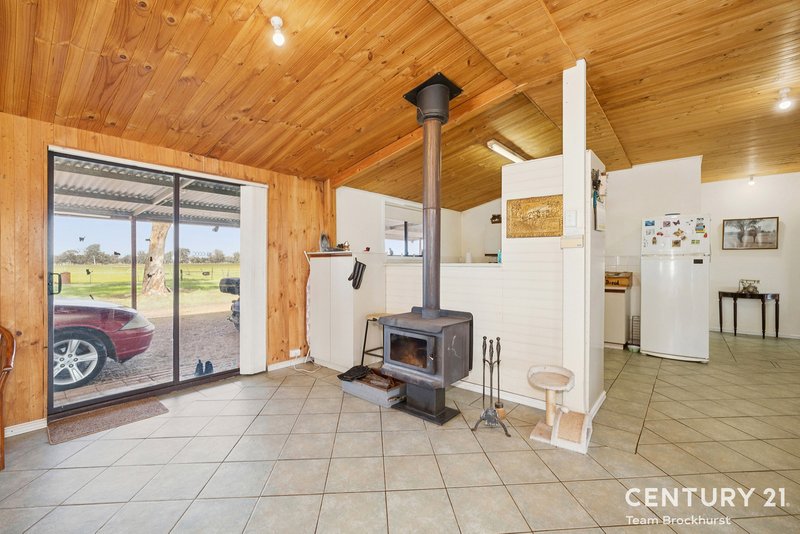 Photo - 592 Narrogin Valley Road, Narrogin Valley WA 6312 - Image 8
