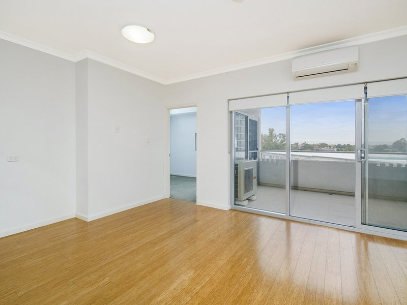 Photo - 59/2 Rowe Avenue, Rivervale WA 6103 - Image 5